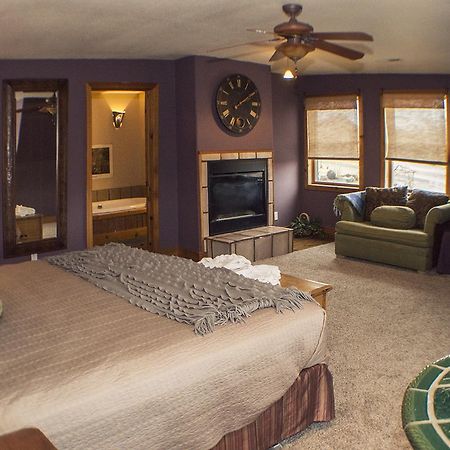 Circle S Ranch Bed & Breakfast Lawrence Exterior photo